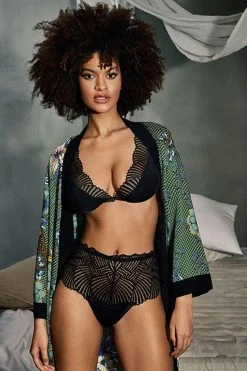 Obsessive Ensemble Sharlotte